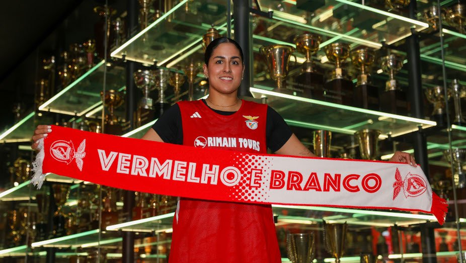 Mariana Valenzuela fue presentada con el SL Benfica para la temporada 2026-2027. FOTO: SL Benfica.